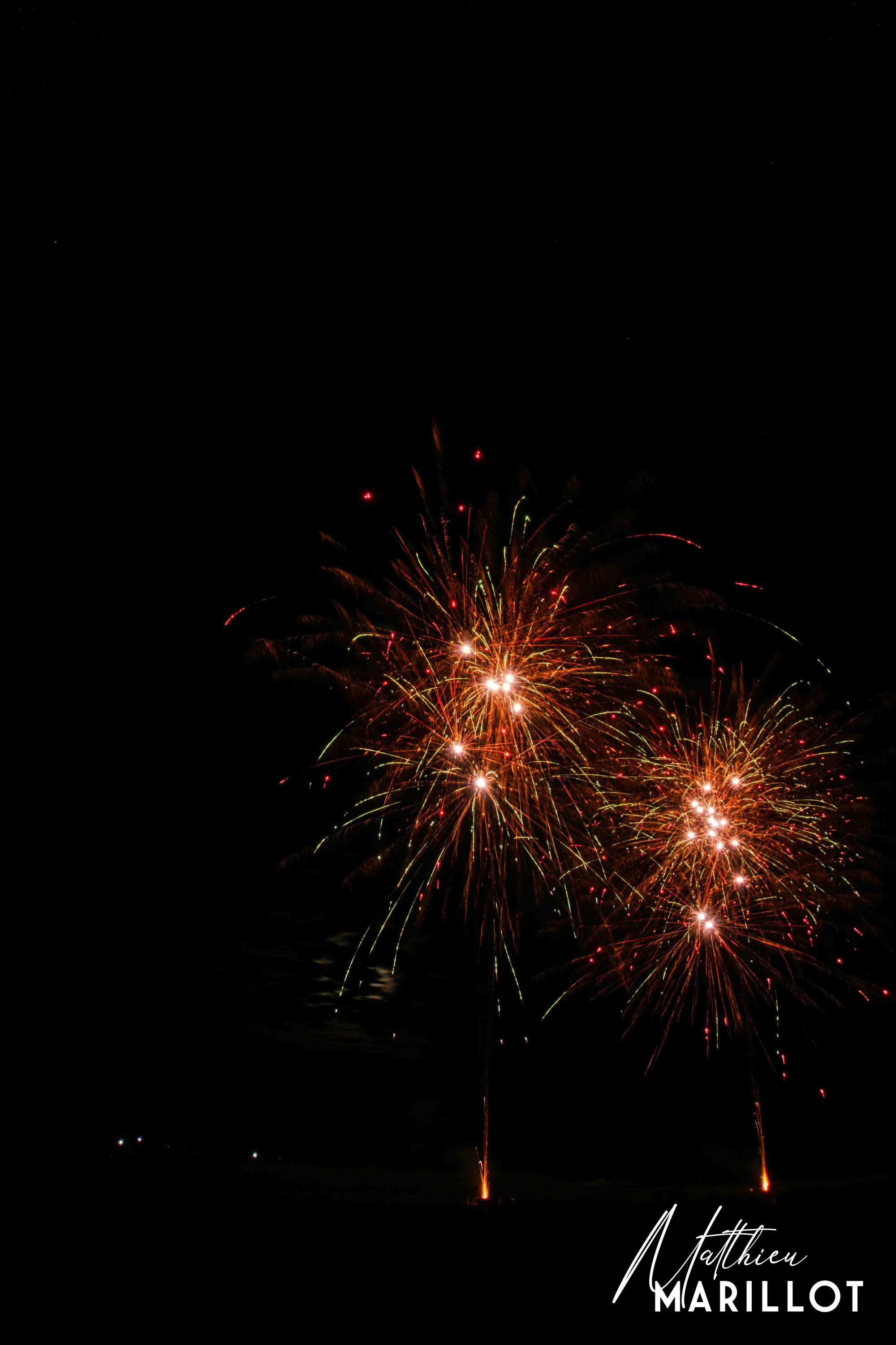 Feu d'Artifice Thoury-Férottes — photo 2