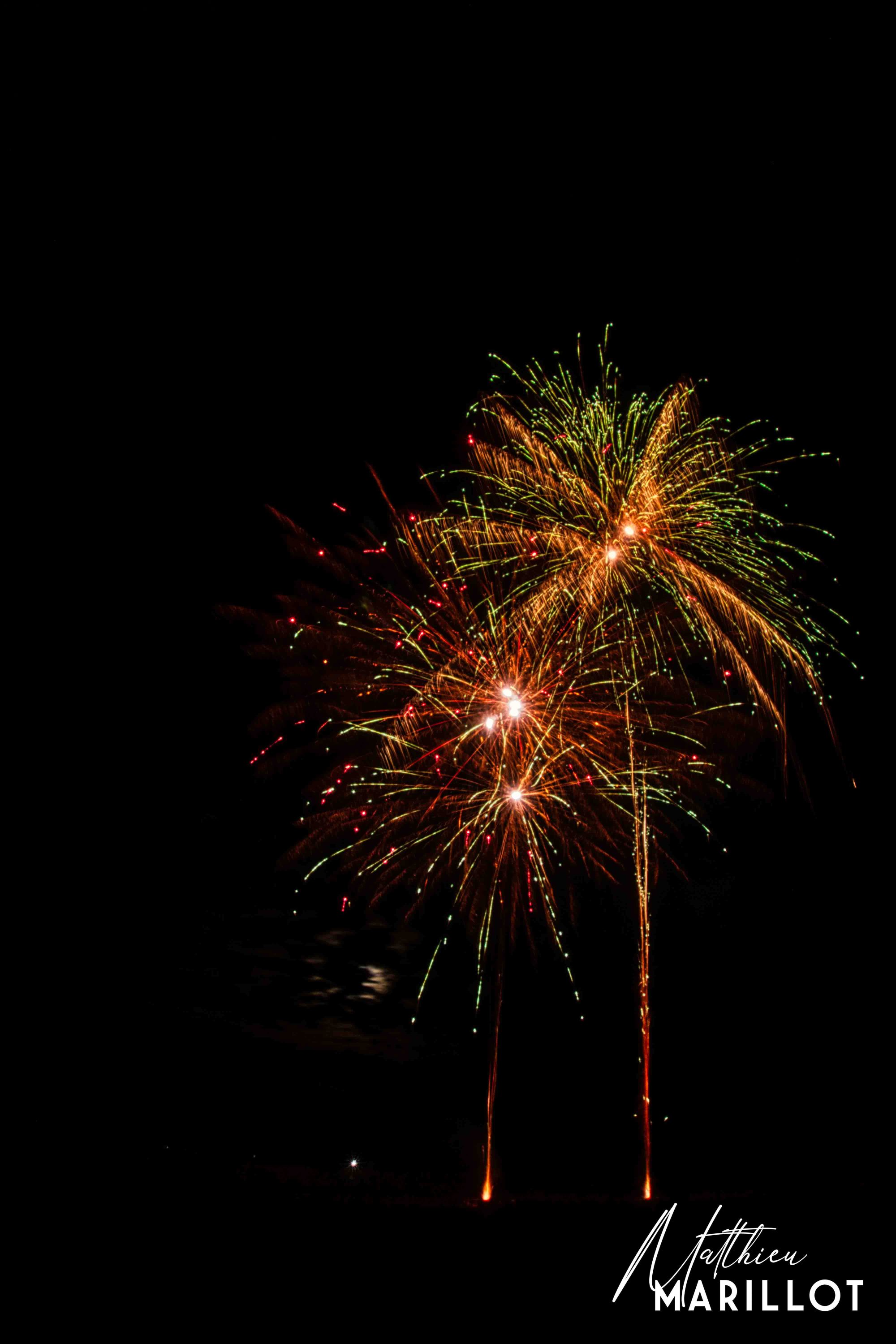 Feu d'Artifice Thoury-Férottes — photo 3