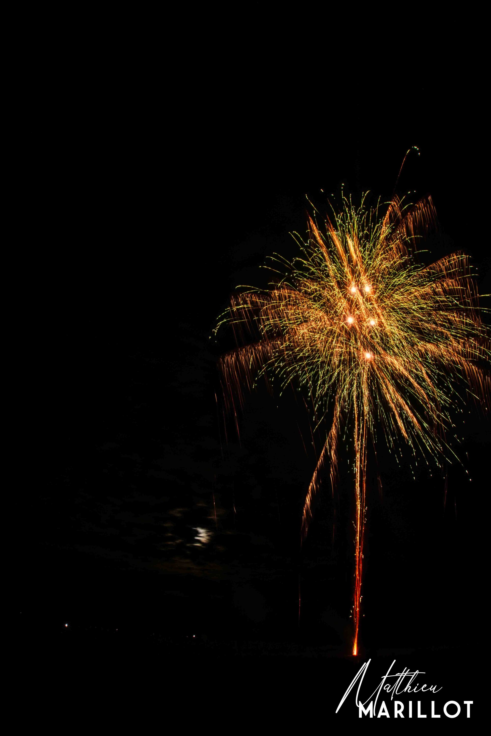 Feu d'Artifice Thoury-Férottes — photo 4